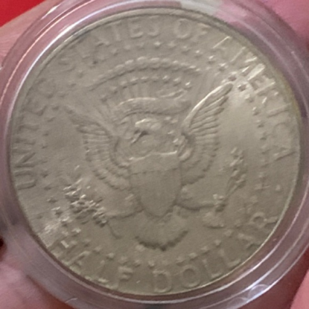Elegant Colored, Gold-Toned JFK Commemorative Silver Coin - Picture 5 of 5